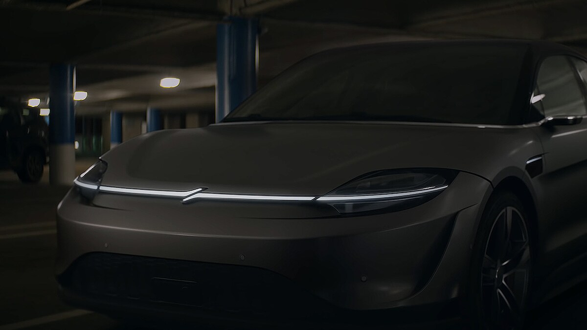 Sony reveals electric concept car Vision S out of nowhere at CES 2020