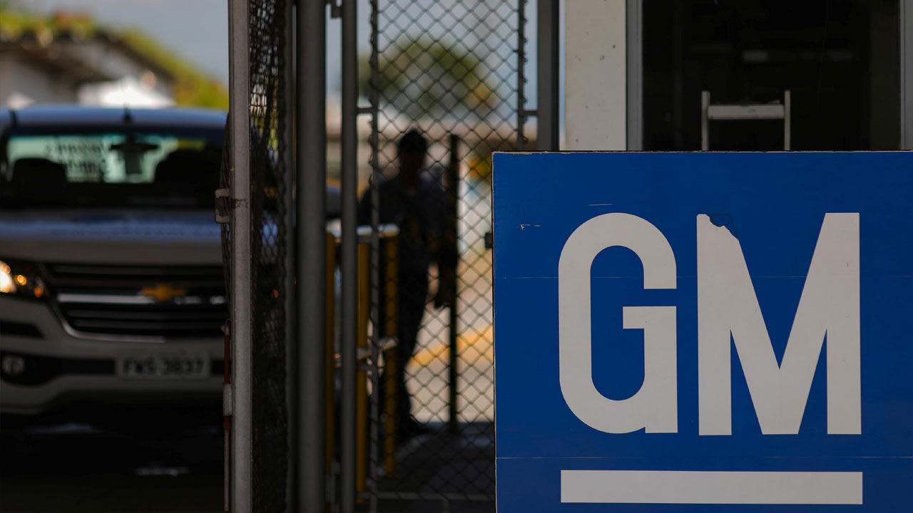 US automakers report stable pick-up truck sales from discounts during holiday season US automakers report stable pick-up truck sales from discounts during holiday season