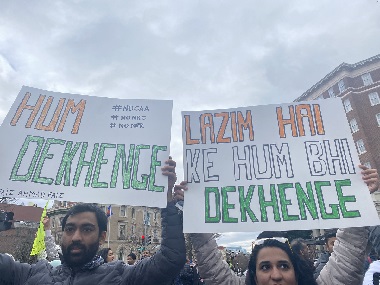 Indian-Americans hold anti-CAA protests on Republic Day: Human chain formed in Chicago, hundreds gather outside Indian Embassy in Washington Indian-Americans hold anti-CAA protests on Republic Day: Human chain formed in Chicago, hundreds gather outside Indian Embassy in Washington