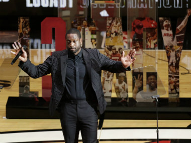 NBA: Dwyane Wade expresses gratitude towards Miami Heat management, recalls friend Kobe Bryant at jersey retirement ceremony NBA: Dwyane Wade expresses gratitude towards Miami Heat management, recalls friend Kobe Bryant at jersey retirement ceremony