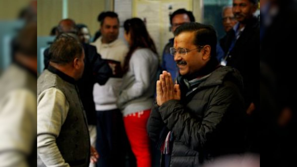 Arvind Kejriwal stakes claim to form govt, oath taking ceremony at 10 am on Sunday; AAP likely not to invite other leaders, politicians