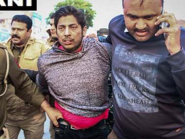 Anti-CAA protests: Man fires gun near Delhi's Shaheen Bagh, taken into custody; no one injured Anti-CAA protests: Man fires gun near Delhi's Shaheen Bagh, taken into custody; no one injured