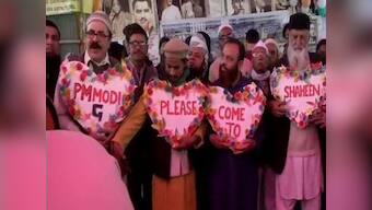 Shaheen Bagh protesters hold heart-shaped cut-outs on Valentine's Day, urge PM to visit them