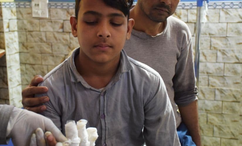 From minor to severe injuries, patients were brought in and doctors ensured they had help. Image/Ismat Ara