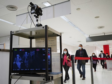 Coronavirus epidemic: Toll rises to 425 in China with 20,438 total confirmed cases so far; People's Liberation Army's medical teams arrive in Wuhan Coronavirus epidemic: Toll rises to 425 in China with 20,438 total confirmed cases so far; People's Liberation Army's medical teams arrive in Wuhan