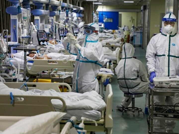 China coronavirus toll stands at 908 with rise in cases following sharp dip on Saturday; WHO experts likely to visit by Tuesday