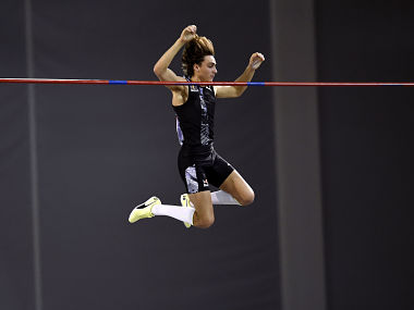 Armand Duplantis breaks pole vault world record for second time in eight days, with 6.18m effort Armand Duplantis breaks pole vault world record for second time in eight days, with 6.18m effort
