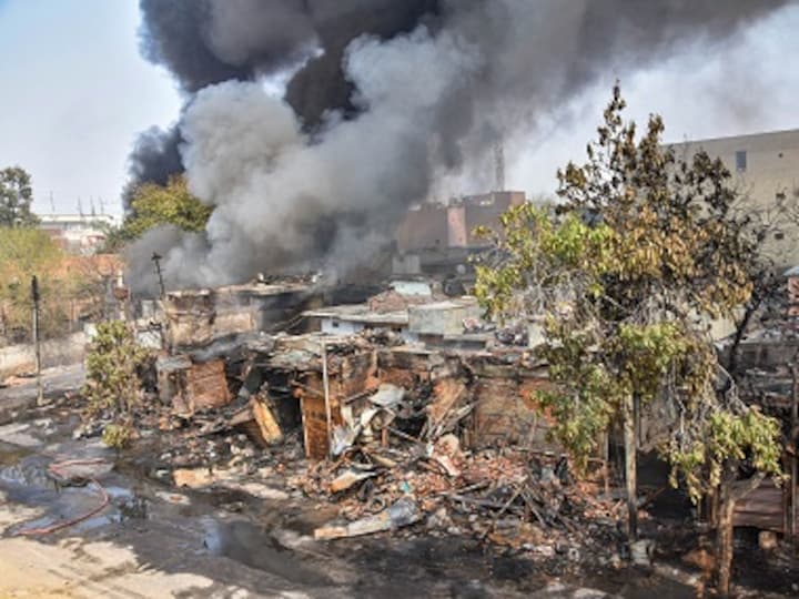 Delhi Police registers 167 FIRs in connection with violence in northeast districts; 885 people held