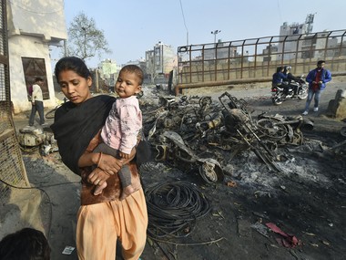 Delhi violence: Threatened, confronted and attacked, women journalists face ugly side of riots as mobs turn against those documenting chaos Delhi violence: Threatened, confronted and attacked, women journalists face ugly side of riots as mobs turn against those documenting chaos
