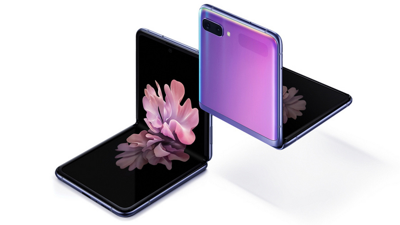 Samsung Galaxy Z Flip with foldable screen announced in India at a price of Rs 1,09,999 Samsung Galaxy Z Flip with foldable screen announced in India at a price of Rs 1,09,999