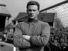 Former Manchester United Goalkeeper And Munich Air Disaster Hero Harry Gregg Dies At 87 Sports News Firstpost