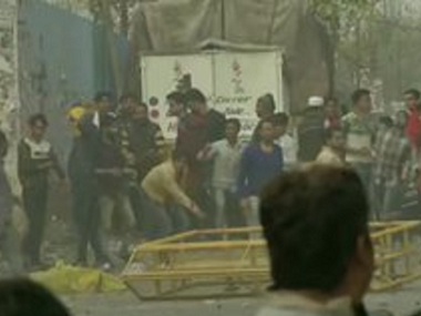 Stone-pelting in Delhi's Maujpur as clashes erupt between pro and anti-CAA groups; police fire tear gas, metro station closed Stone-pelting in Delhi's Maujpur as clashes erupt between pro and anti-CAA groups; police fire tear gas, metro station closed