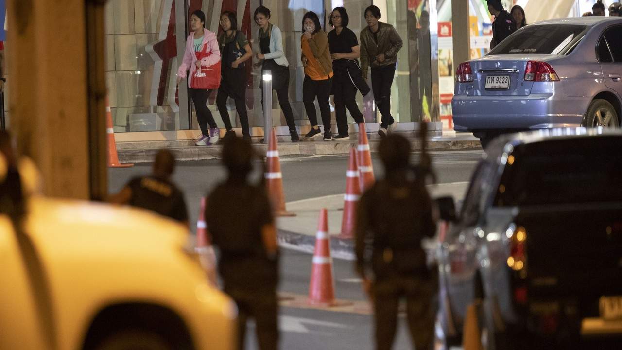No One Can Escape Death Thai Soldier Shot Dead 16 Hours After Going On Shooting Rampage Inside Mall Killing 26 Injuring 57 World News Firstpost