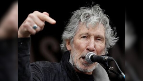 Pink Floyd's Roger Waters recites Aamir Aziz's Sab Yaad Rakha Jayega at protest march in London