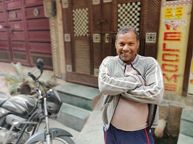 E-rickshaw driver Badrinath Gupta. Firstpost/Parth MN