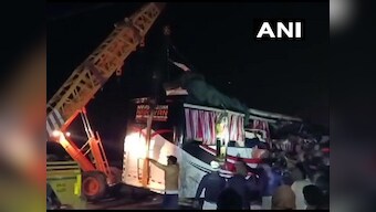 13 dead, 31 seriously injured after bus collides with truck on Agra-Lucknow expressway; Adityanath orders district magistrate to oversee relief work