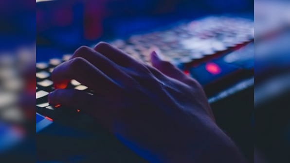 Data Societies: How digital desires, online performance cultures, and privacy concerns impact the social self