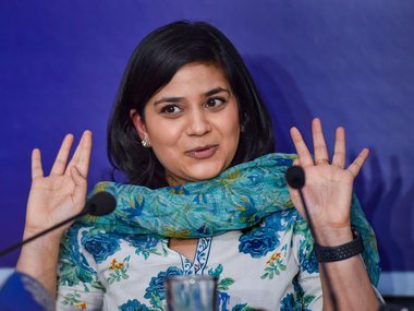 'Will salute Amit Shah if he dares to roam freely in Kashmir': Iltija Mufti says Valley angry with Centre, asserts she isn't anti-India for opposing BJP 'Will salute Amit Shah if he dares to roam freely in Kashmir': Iltija Mufti says Valley angry with Centre, asserts she isn't anti-India for opposing BJP