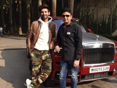 Kartik Aaryan to star in Tanhaji director Om Raut's 3D action film produced by Bhushan Kumar Kartik Aaryan to star in Tanhaji director Om Raut's 3D action film produced by Bhushan Kumar