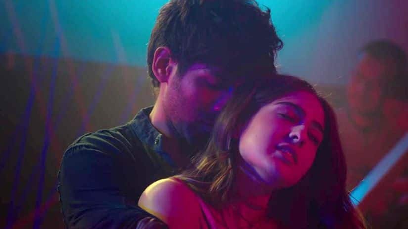 Kartik Aaryan and Sara Ali Khan in a still from Love Aaj Kal. YouTube