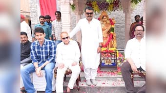 Mahesh Babu unveils statue of veteran Telugu actor-director Vijaya Nirmala in Hyderabad