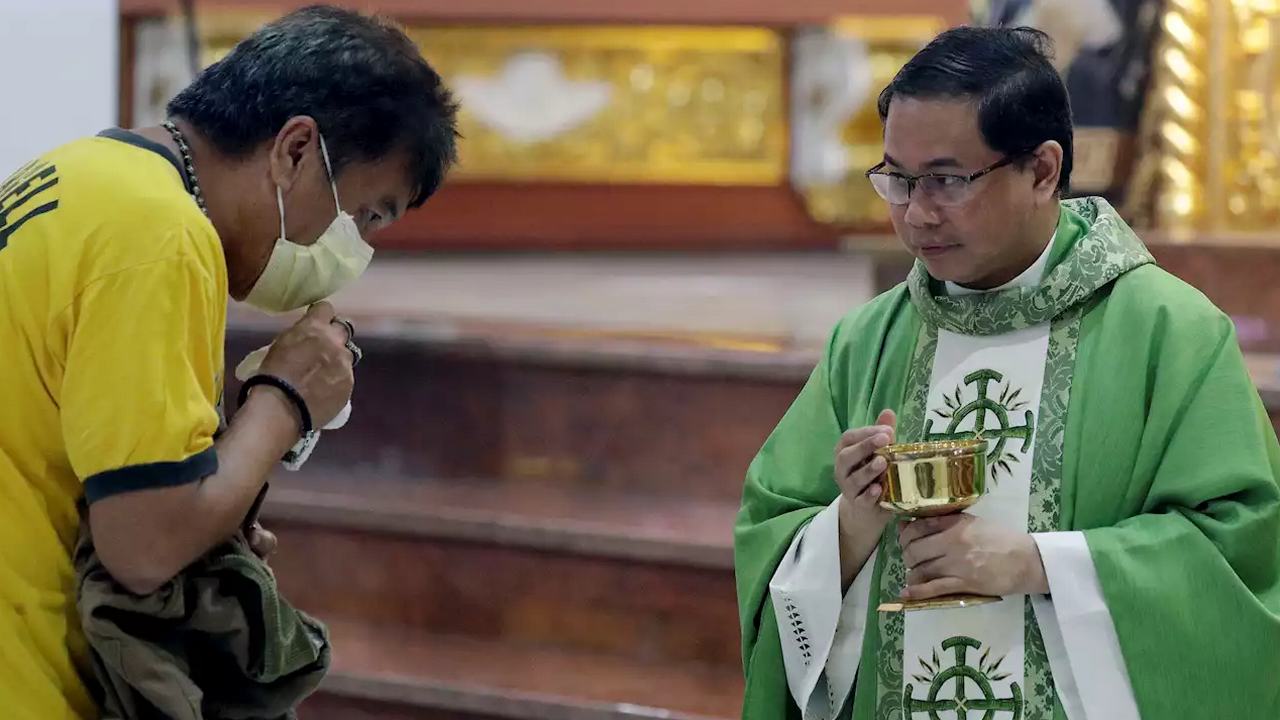 No shaking hands or public gatherings: Coronavirus effects religious gathering in South Asian countries No shaking hands or public gatherings: Coronavirus effects religious gathering in South Asian countries