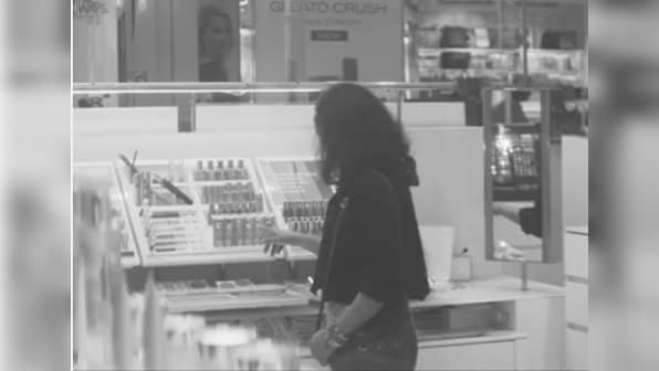 Shoppers Stop beautifully shows how love and confidence stem from within