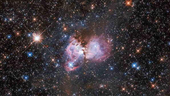 Hubble captures an image that proves helpful in studying the origins of massive stars