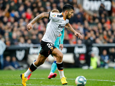 Coronavirus pandemic: Five members of Valencia's squad test positive for COVID-19 including Ezequiel Garay Coronavirus pandemic: Five members of Valencia's squad test positive for COVID-19 including Ezequiel Garay