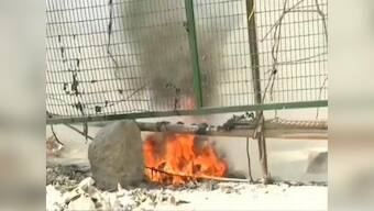 As India shuts down for 'Janta Curfew', petrol bomb hurled near Delhi's Shaheen Bagh; cops say no one injured, situation under control