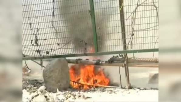 As India shuts down for 'Janta Curfew', petrol bomb hurled near Delhi's Shaheen Bagh; cops say no one injured, situation under control