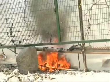 As India shuts down for 'Janta Curfew', petrol bomb hurled near Delhi's Shaheen Bagh; cops say no one injured, situation under control As India shuts down for 'Janta Curfew', petrol bomb hurled near Delhi's Shaheen Bagh; cops say no one injured, situation under control