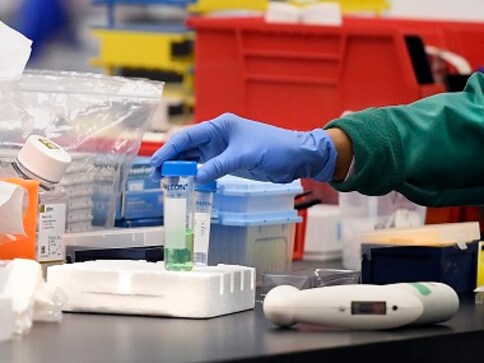 ‘Any solution will be shared’: Donald Trump administration claims after Washington tries to persuade German firm to move coronavirus vaccine research to US ‘Any solution will be shared’: Donald Trump administration claims after Washington tries to persuade German firm to move coronavirus vaccine research to US