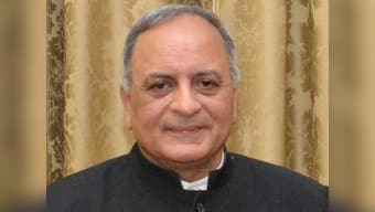 Former I&B secretray Bimal Julka sworn in as CIC, Amita Pandove becomes IC; four posts still vacant in transparency watchdog