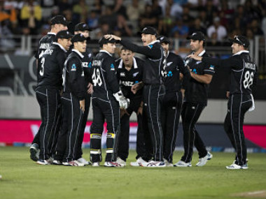 Coronavirus pandemic: New Zealand cricketers go into 14-day isolation on return from aborted Australia tour Coronavirus pandemic: New Zealand cricketers go into 14-day isolation on return from aborted Australia tour