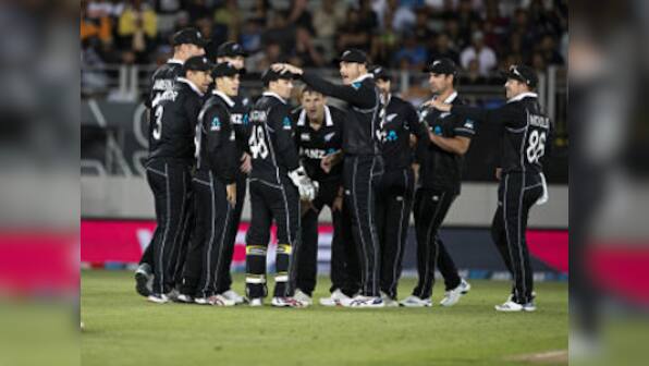 Coronavirus pandemic: New Zealand cricketers go into 14-day isolation on return from aborted Australia tour