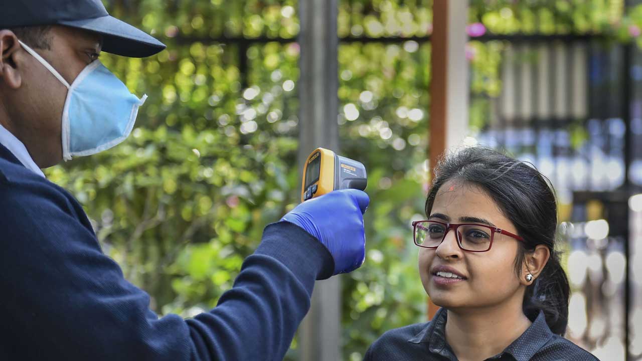 Coronavirus Outbreak: How Flipkart, Amazon, Uber, Ola and other companies are tackling the 21-day lockdown Coronavirus Outbreak: How Flipkart, Amazon, Uber, Ola and other companies are tackling the 21-day lockdown