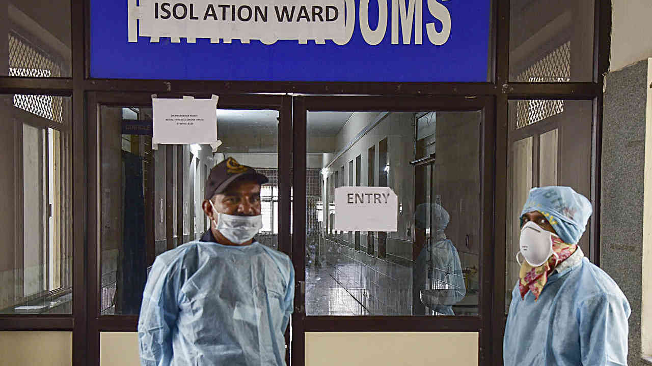 Vivo has donated over one lakh masks to healthcare workers in Maharashtra Vivo has donated over one lakh masks to healthcare workers in Maharashtra