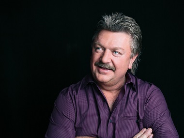 Joe Diffie, Grammy award-winning singer, passes away from 'complications of coronavirus' Joe Diffie, Grammy award-winning singer, passes away from 'complications of coronavirus'