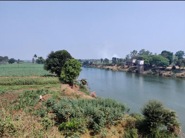 Poor dam management, manipulated flood lines in Maharashtra leave people living along riverbanks at the mercy of raging waters during monsoons Poor dam management, manipulated flood lines in Maharashtra leave people living along riverbanks at the mercy of raging waters during monsoons