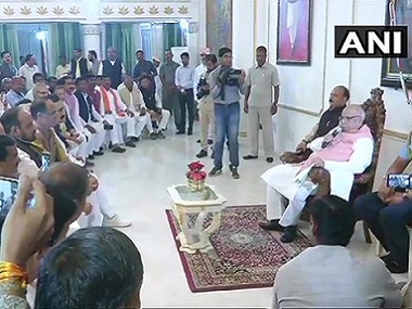 Madhya Pradesh BJP MLAs meet Lalji Tandon after Assembly adjourned till 26 March; no one will violate your rights, says guv Madhya Pradesh BJP MLAs meet Lalji Tandon after Assembly adjourned till 26 March; no one will violate your rights, says guv