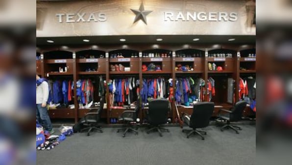 NBA, MLB, NHL, MLS closing locker rooms to non essential personnel amid virus scare