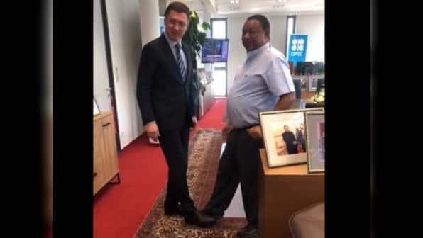 Amid coronavirus outbreak, OPEC officials avoid hugs, greet each other with their feet