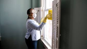 Coronavirus can live in the air for three hours, upto two to three days on plastic and stainless steel