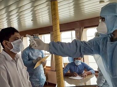 India records first coronavirus death after 76-year-old man passes away in Karnataka, Delhi govt shuts theatres, schools as cases rise to 74 India records first coronavirus death after 76-year-old man passes away in Karnataka, Delhi govt shuts theatres, schools as cases rise to 74