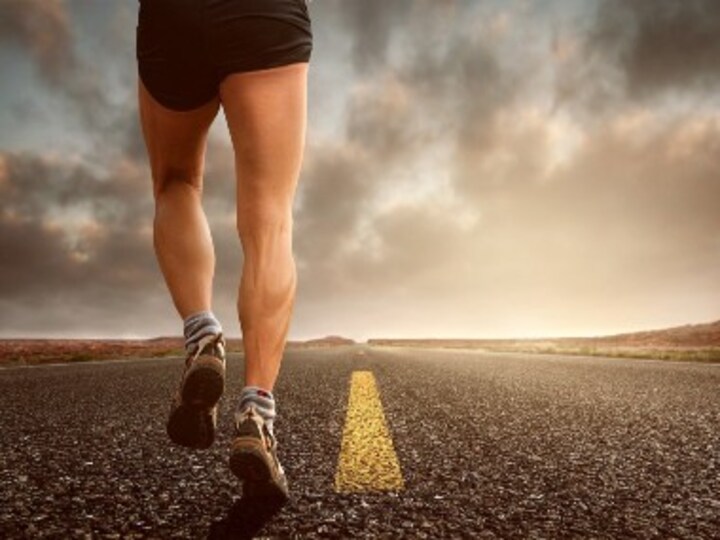 Leg workout Part 3: 4 simple exercises for toned hamstrings and calves