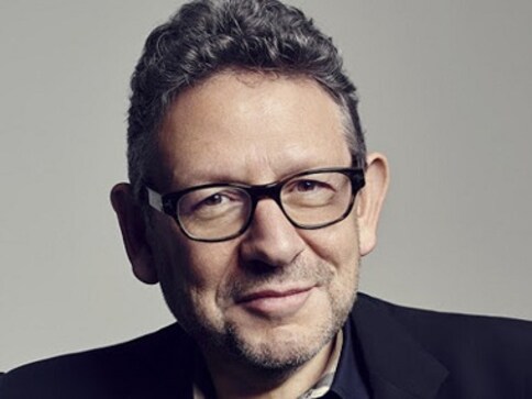 Universal Music chairman Lucian Grainge hospitalised after testing positive for coronavirus Universal Music chairman Lucian Grainge hospitalised after testing positive for coronavirus