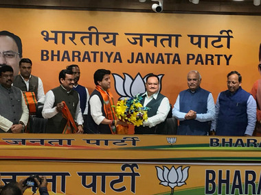 Jyotiraditya Scindia joins BJP: Congress may point fingers at saffron party, but Madhya Pradesh imbroglio is primarily a self-goal Jyotiraditya Scindia joins BJP: Congress may point fingers at saffron party, but Madhya Pradesh imbroglio is primarily a self-goal
