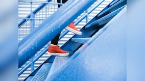 5 benefits you can reap from climbing stairs every day