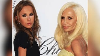 Fashion icon Donatella Versace joins COVID-19 relief efforts, donates 200,000 euros to Italy hospital